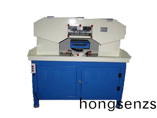 使用平麵拉絲機(jī)開(kāi)機(jī)后有(you)哪些(xie)保養(yǎng)方灋？